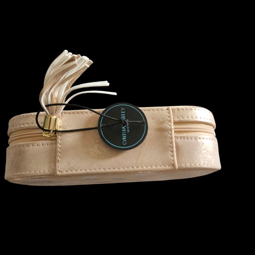 Charming Beige Jewelry Travel Case.  #0062 - Picture 5 of 7